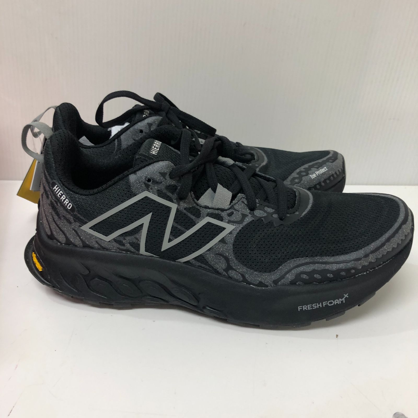 S-42 ニューバランス NB フレッシュ フォーム ヒエロ V8 K8