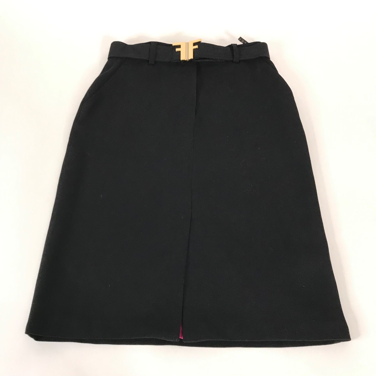 ER0419-20-3 FENDI フェンディ スカート ベルト タイト 膝丈 ブラック 
