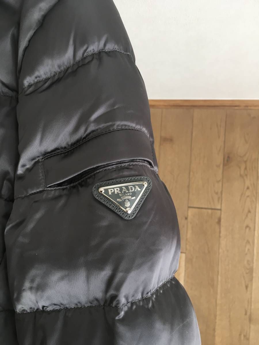 極美品 2018年 PRADA プラダ 三角ロゴ フード付き ロング ダウン