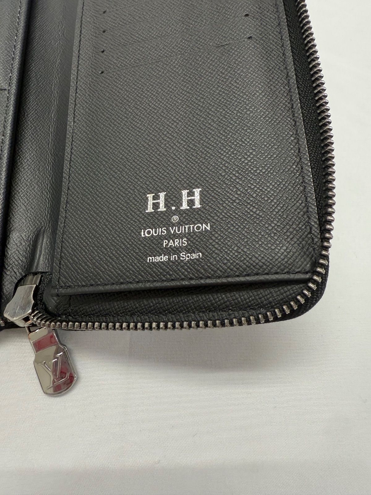 ジッパー式長財布?
