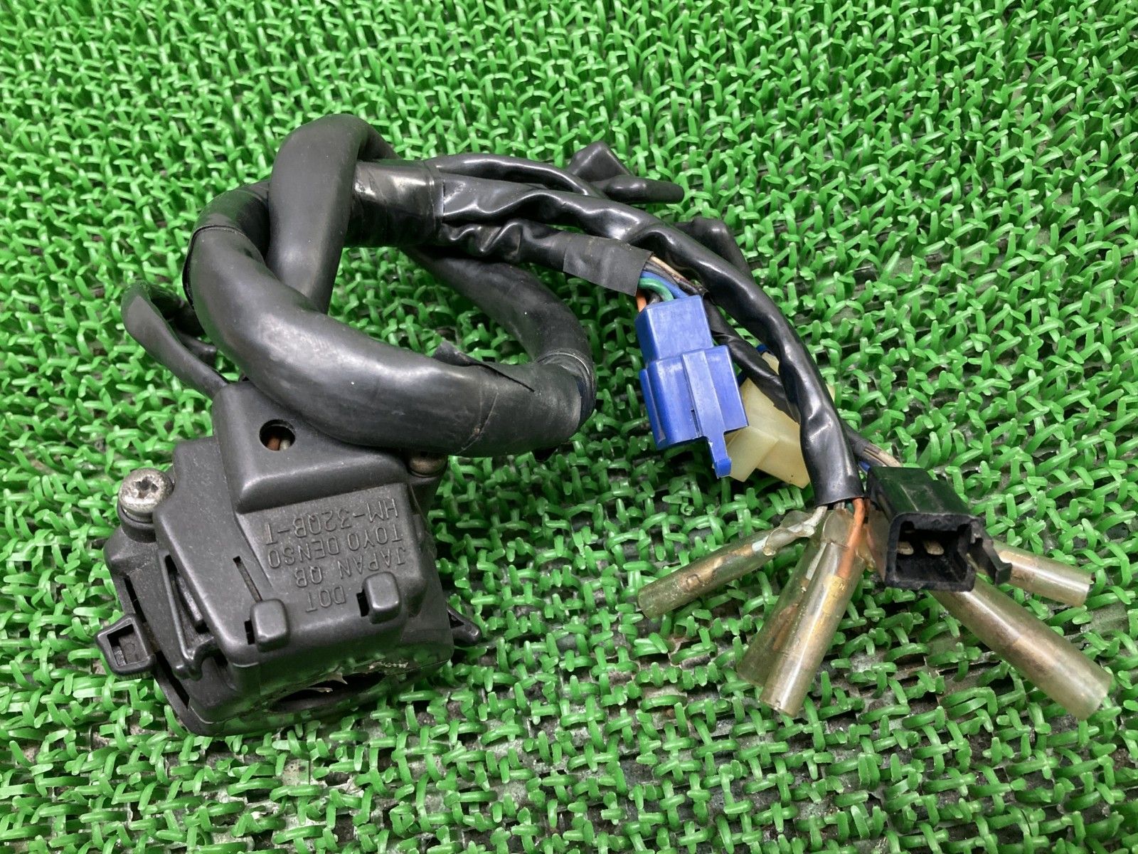 CB400SF ハンドルスイッチ 左 HM-32QB-T ホンダ 純正 中古 バイク 部品