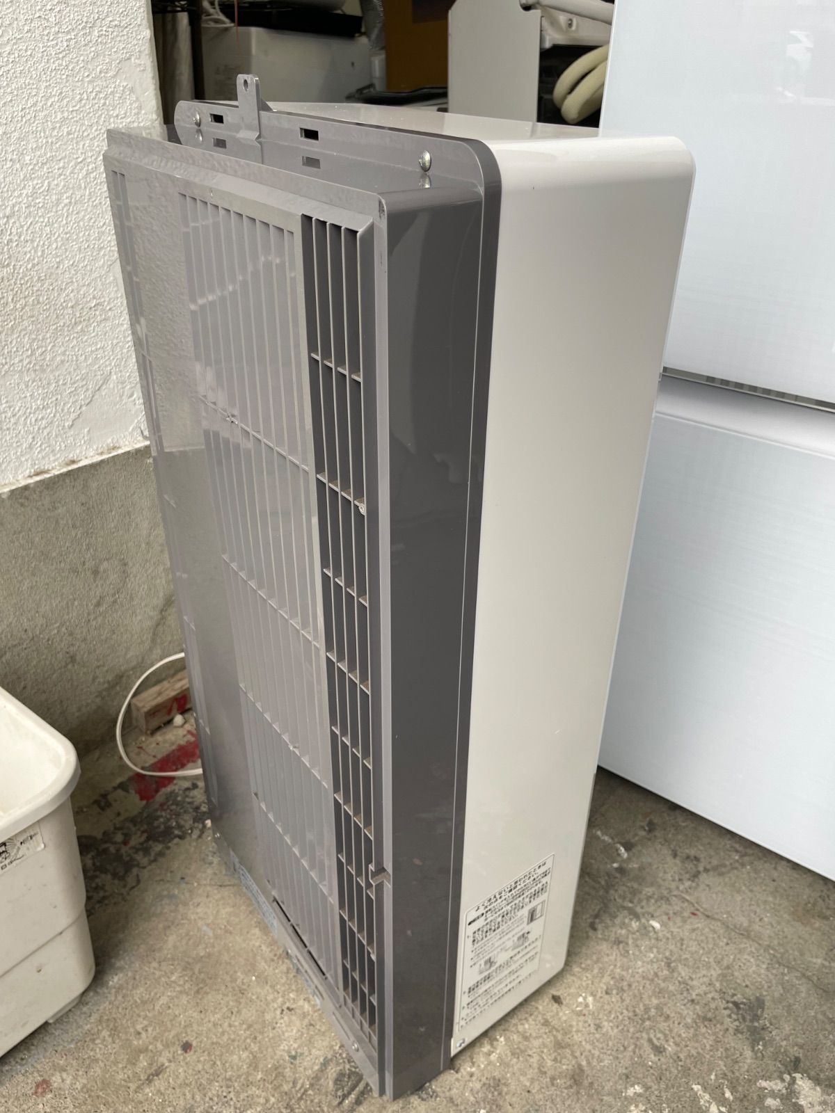 ルームエアコンウインド形冷房