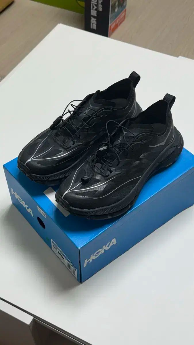 Hoka HOKA ONE ONE ホカオネオネ マパテ スピード 4 ライト 黒 アウターウェア オービット