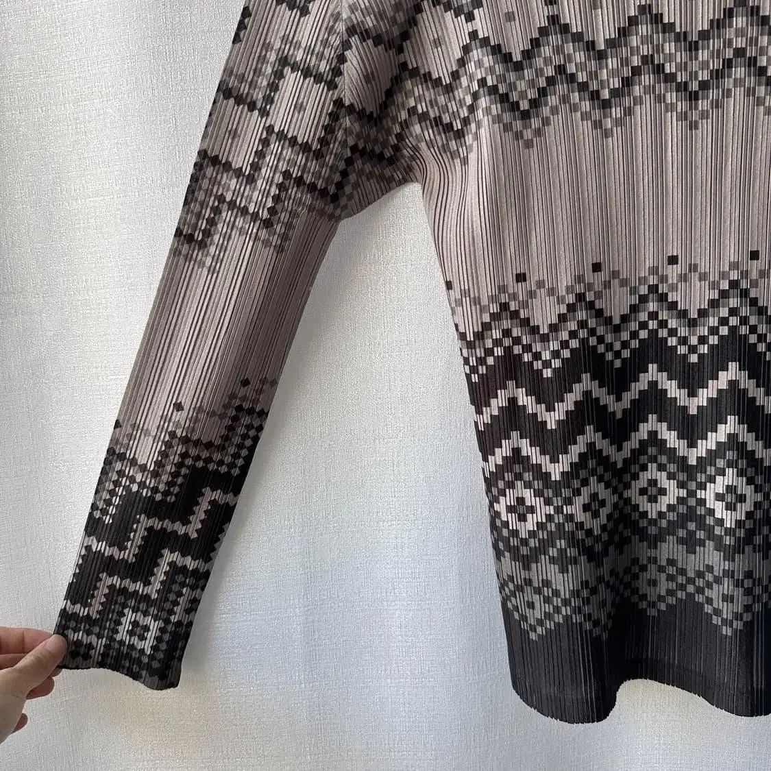 ISSEY MIYAKE(イッセイミヤケ) PLEATS PLEASE(プリーツプリーズ