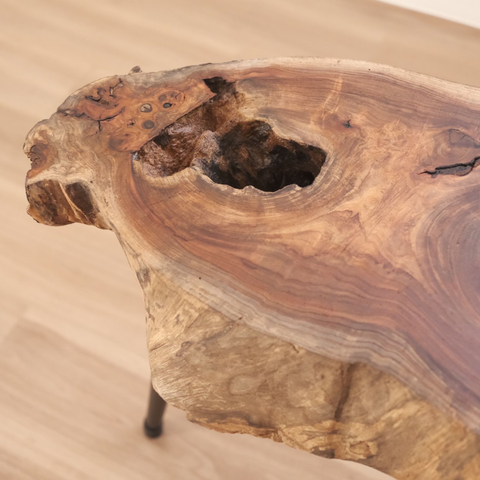 欅のテーブル / コーヒーテーブル / サイドテーブル / table / 一枚板