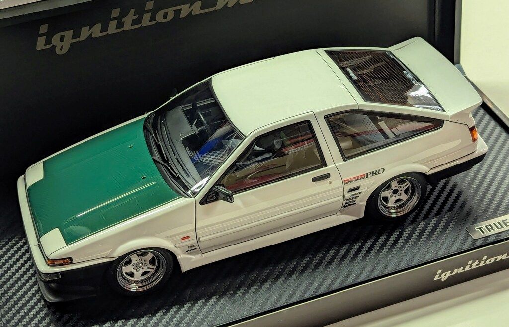 ignition model 1|18 Toyota Sprinter Trueno AE86 3Door TK-Street Ver White IG3489