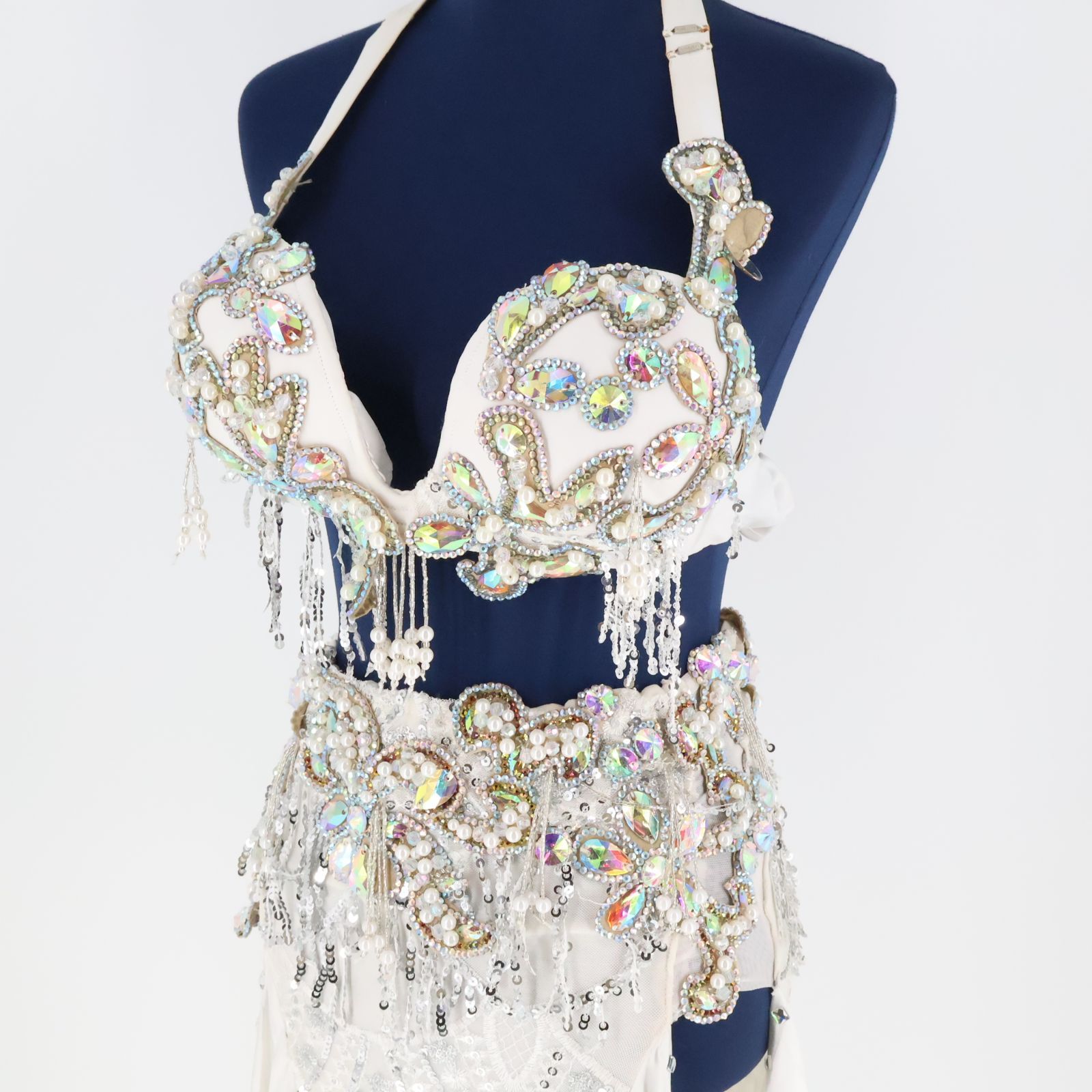 ベリーダンス用 オリエンタル衣装】ホワイト×シルバー ライン