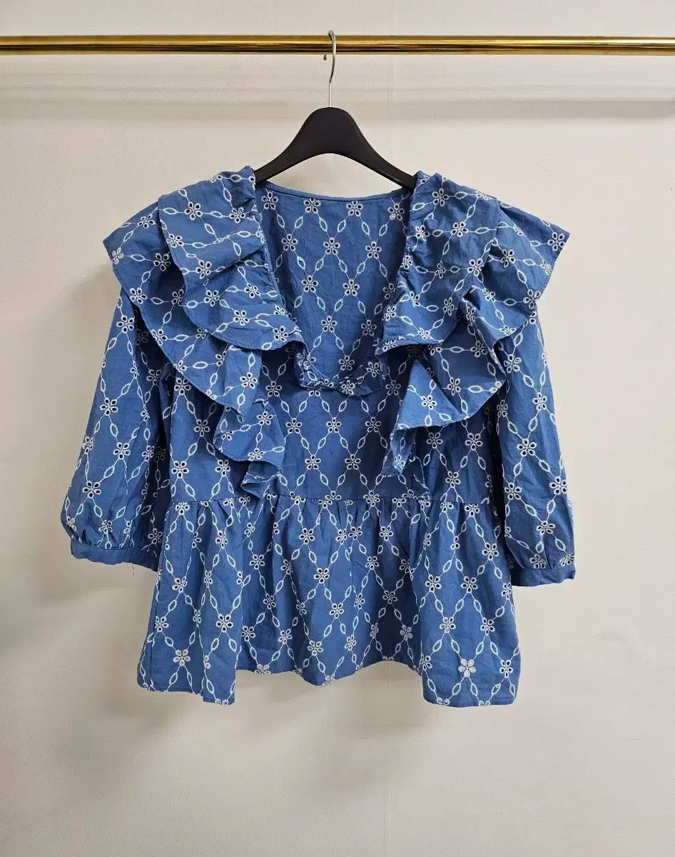 エンブロイダリー 刺繡 ブラウス