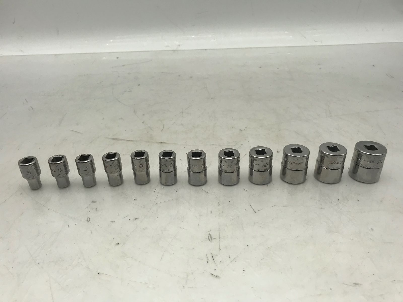 4dr6角シャローソケットセットミリサイズ 112TMMY