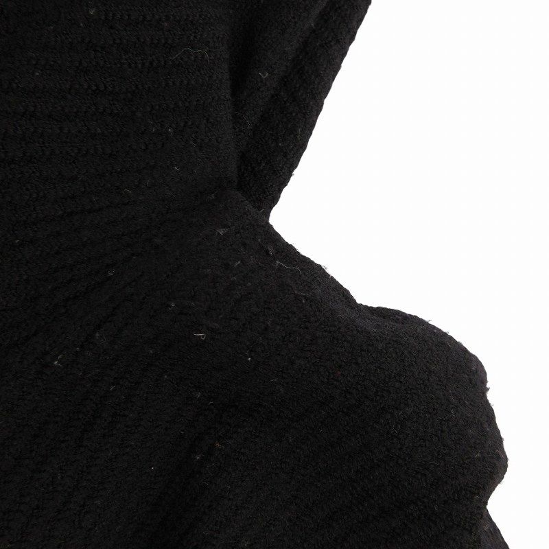 HaaT ISSEY MIYAKE ハート ハイネック 長袖 カットソー 黒. ISSEY MIYAKE HaaT（イッセイミヤケハート） 古着通販