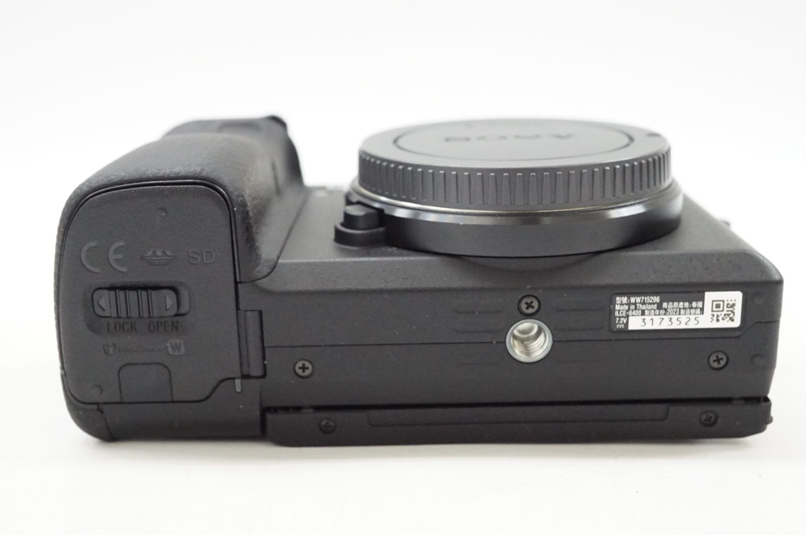 C040957-1)SONY a6400 ILCE-6400 ブラック シャッター数320回以下