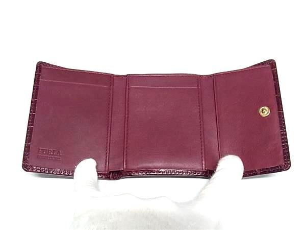 □極美品□ FURLA フルラ クロコダイル型押しレザー 三つ折り □極美品□ FURLA フルラ クロコダイル型押しレザー 三つ折り