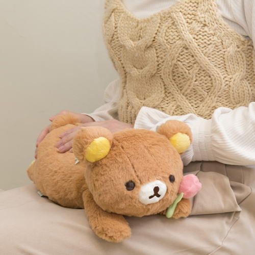 レア♪ リラックマ ねこねこひざのりぬいぐるみ チャイロイコグマ Amazon.co.jp: サンエックス リラックマ ｢ねこねこの湯