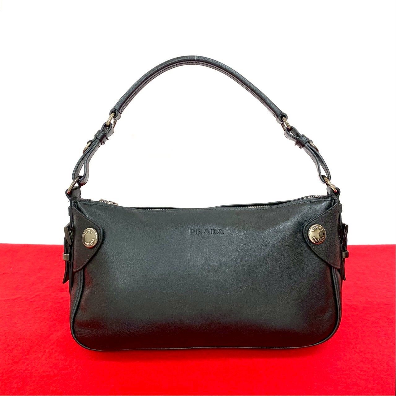 極 美品 希少品 PRADA プラダ ロゴ 金具 レザー 本革 ワン セミ 極 美品 希少品 PRADA プラダ ロゴ 金具 レザー 本革 ワン セミ