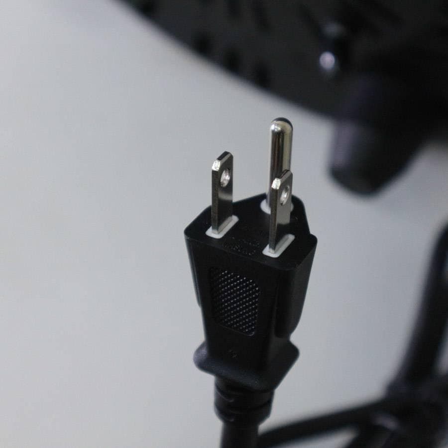 最新進化＆暖房ヒーター セラミックヒーター