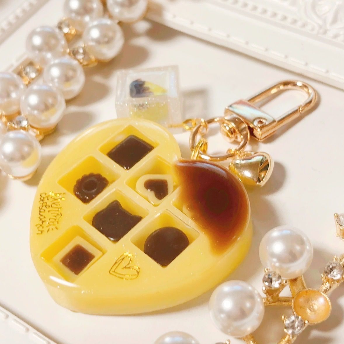 シャカシャカキーホルダー ピンク✖︎イエローm'sチョコドリンクシェーカー