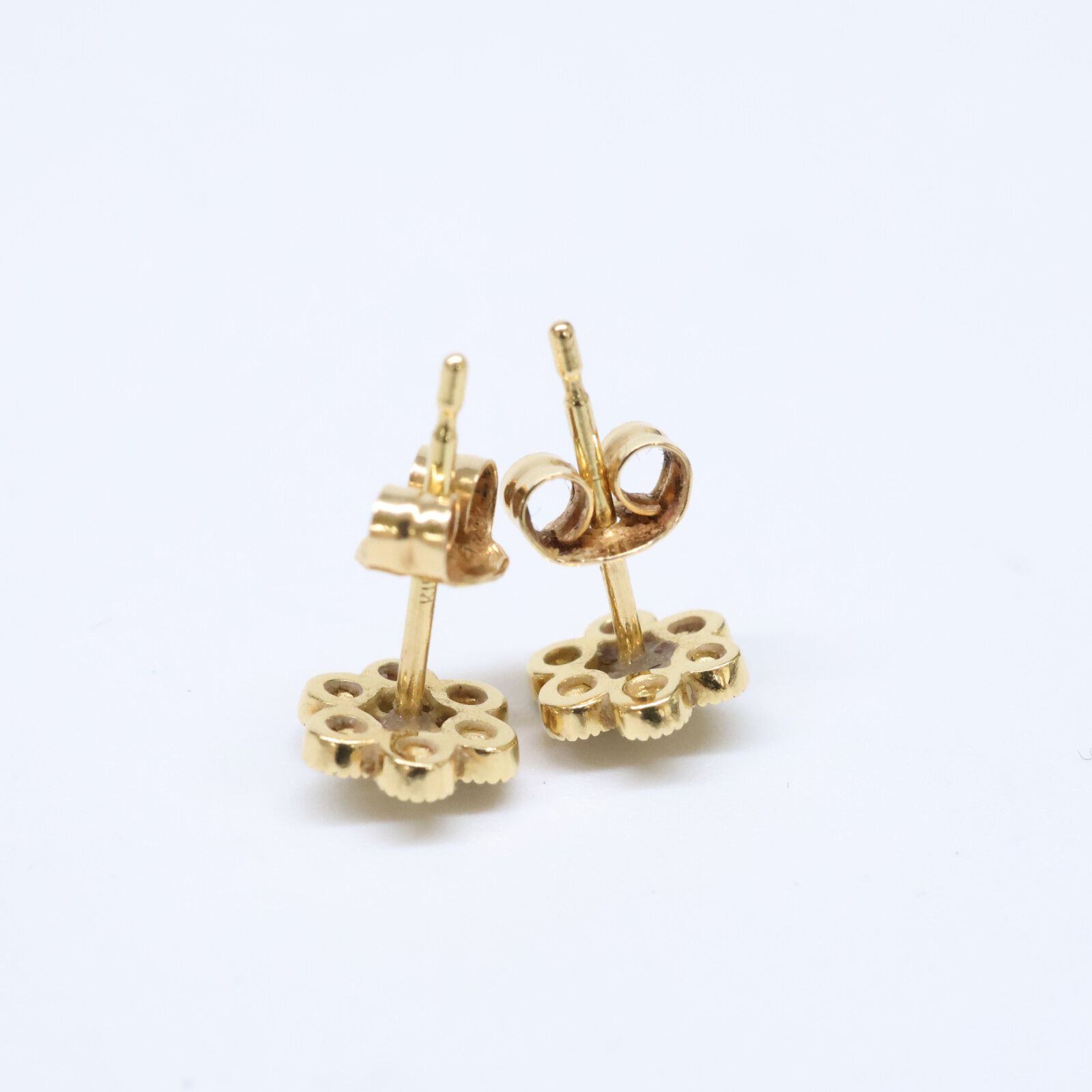 AHKAH アーカー　ロマンスフラワーピアス　K18YG ダイヤモンド AHKAH アーカーロマンスフラワーピアスK18YG ダイヤモンド