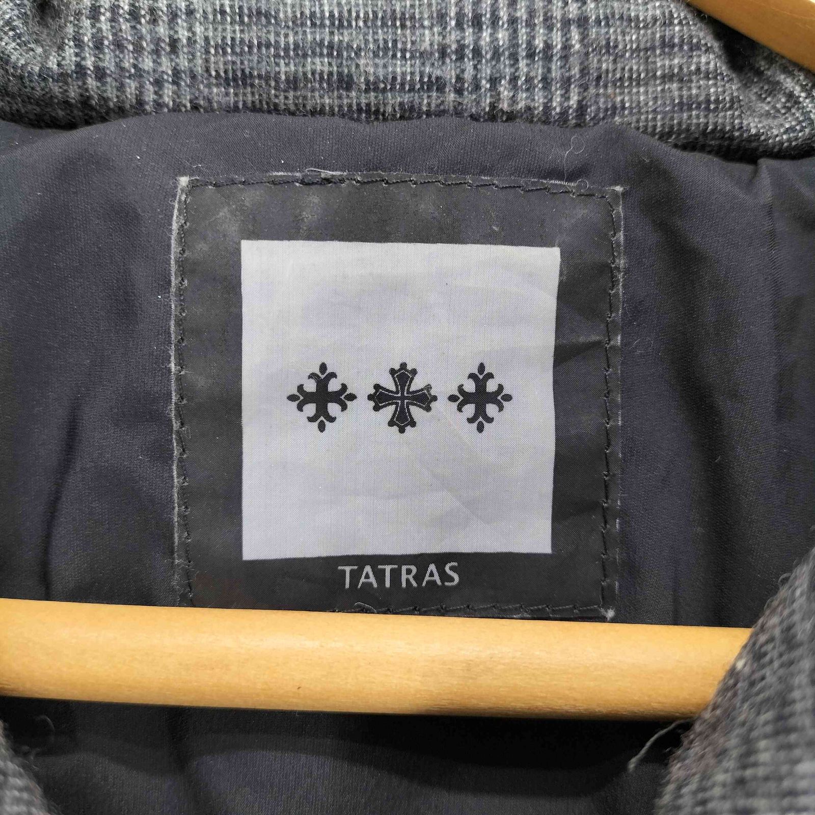 タトラス✨ダウン ベスト ジャケット 3 プレイオネ グレー カシミヤ ダウンベスト | Giotto（ジオット）｜静岡市の大人のドレス
