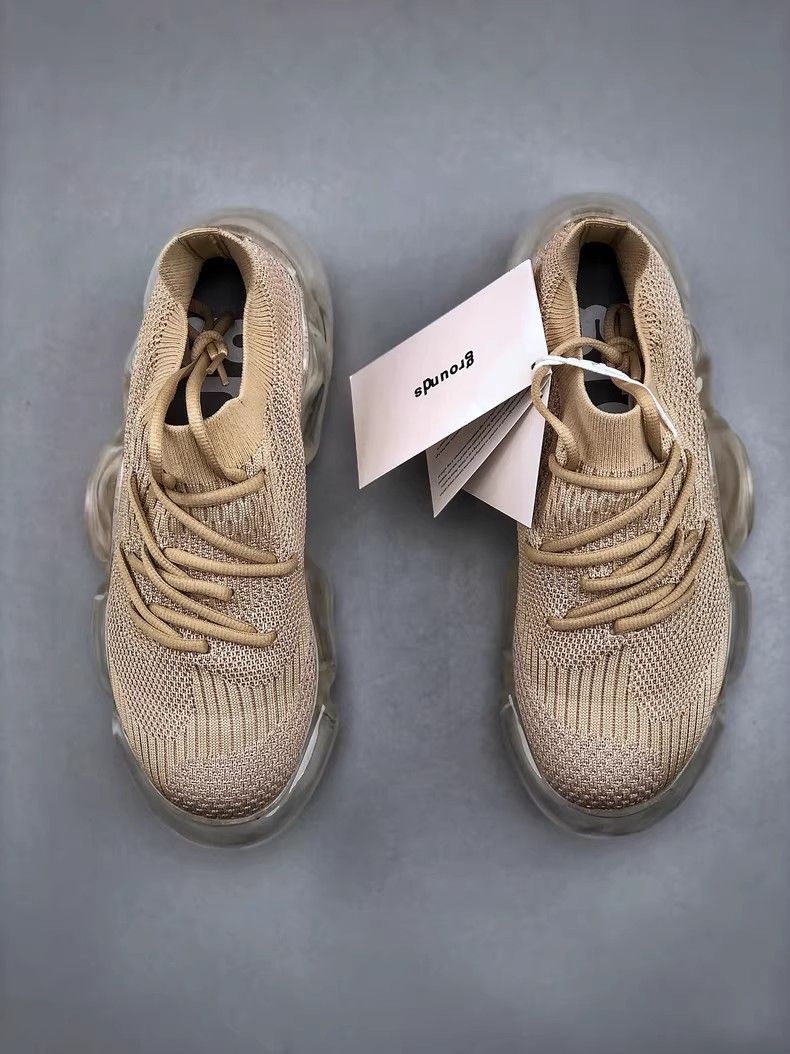 スニーカー シンプル