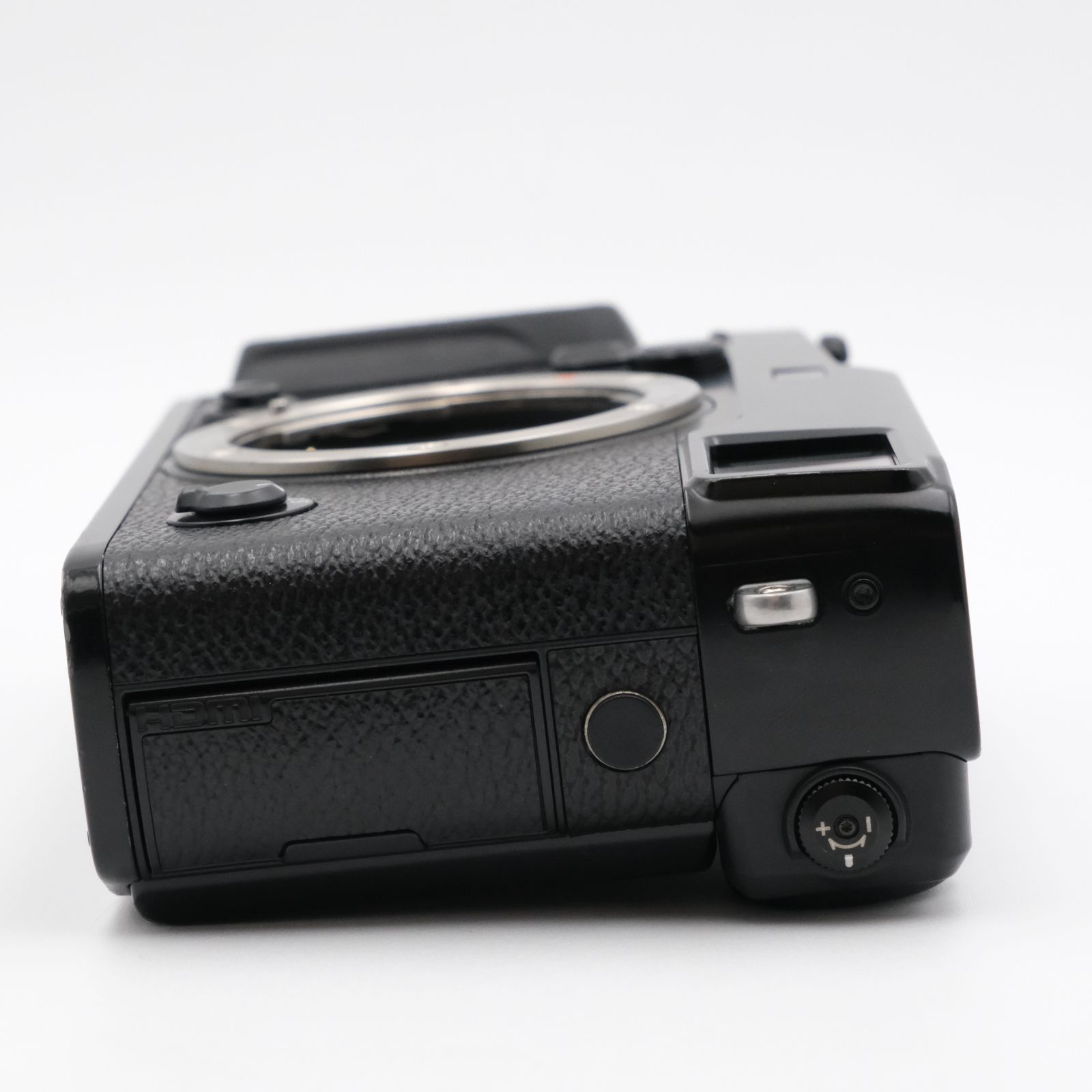 【良品】Fujifilm x-pro2 本体+充電器 シャッター枚数 3,365 良品】Fujifilm x-pro2 本体+充電器 シャッター枚数 3,365