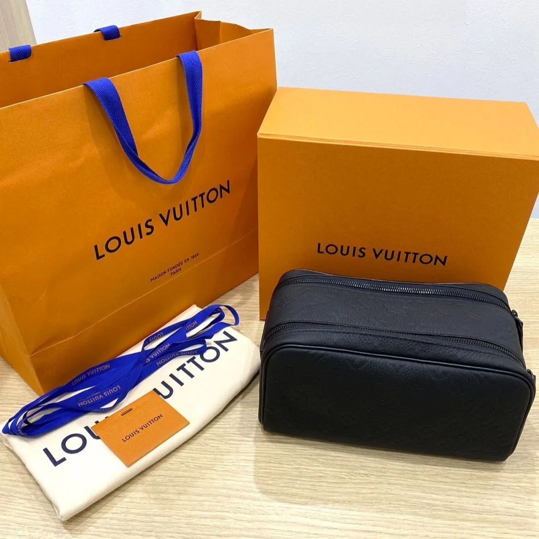 のりのり。様専用】LOUIS VUITTON ルイヴィトン ドップキット トリヨン M59478 - メルカリ