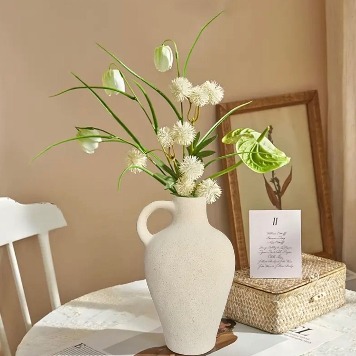 置物 花瓶 セラミックシリンダー ハンドル付き アート デコデザイン 手描き装飾 コテージ風 ミニマリスト 置物 リビングルーム 結婚式 パーティー用 インテリアベース デスクトップ装飾 オフィス 寝室 電源不要 ナチュラル雰囲気 モダン装飾 おしゃれ NEXPOTALLINN_EU