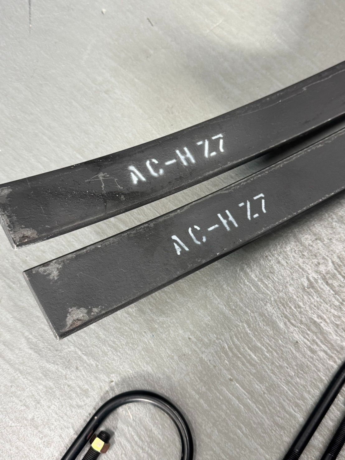 品 オーバーテック ふんばるぞープラス 強化 増しリーフ スプリング S500P S510P ハイゼットトラック 3 純正リーフ ３枚 ４枚車