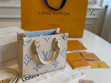 LOUIS VUITTON トートバッグ  ハンドバッグ  バッグを斜めにします