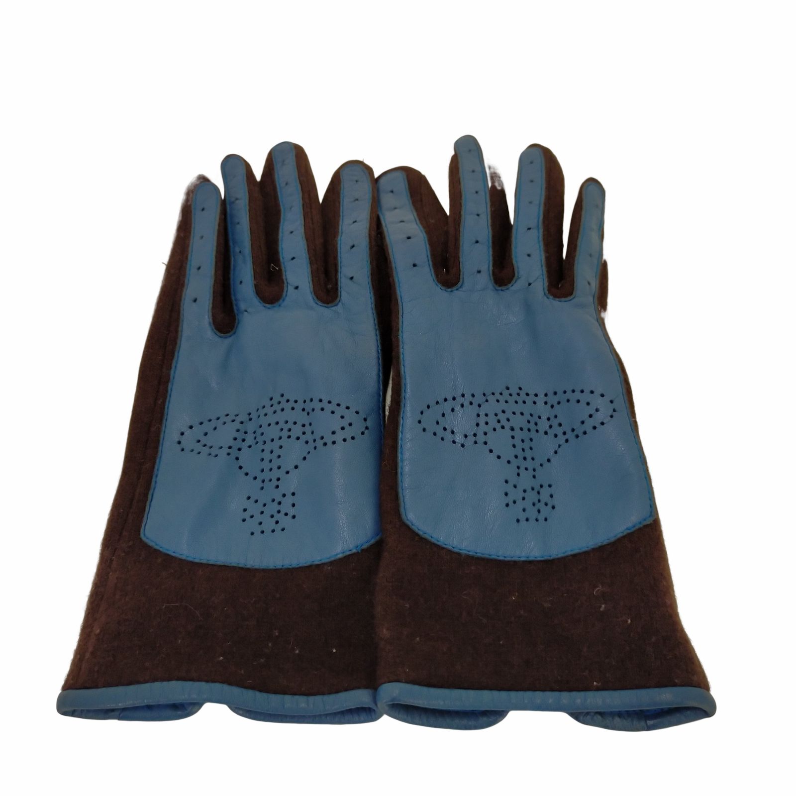 ヴィヴィアンウエストウッド Vivienne Westwood オーブパンチングロゴ