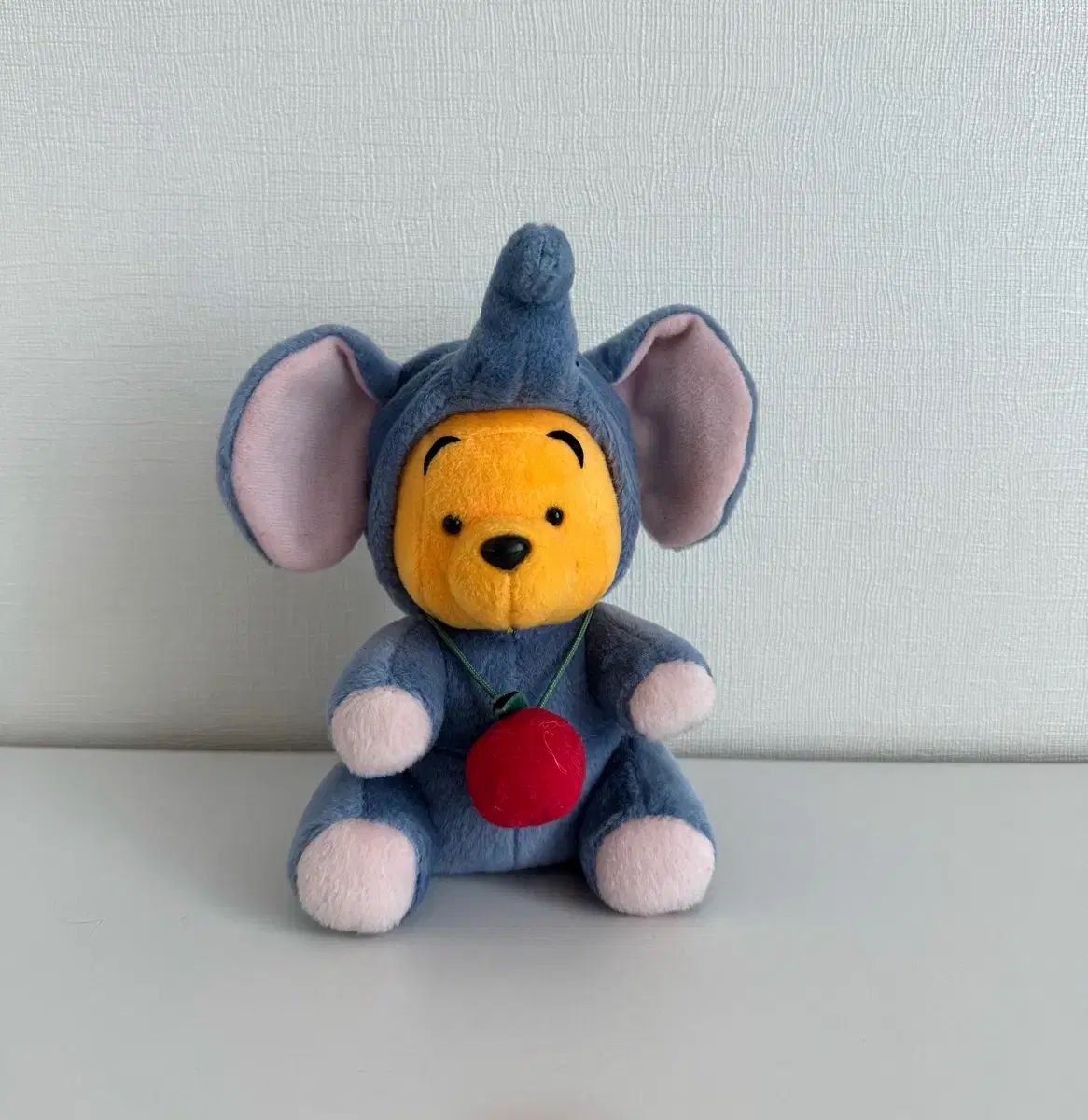 ディズニー プーさんとゾウの置物 ディズニー プーさんとゾウの置物