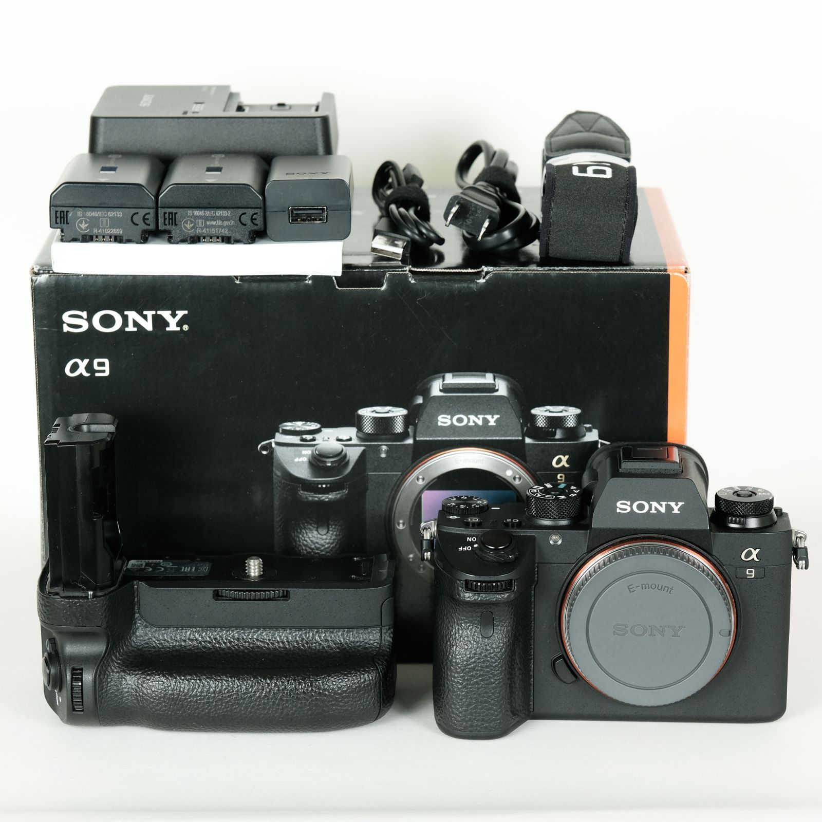 ｜シャッター数2 772回｜バッテリーグリップ バッテリー2個付 SONY α9 ILCE-9 ソニーEマウント