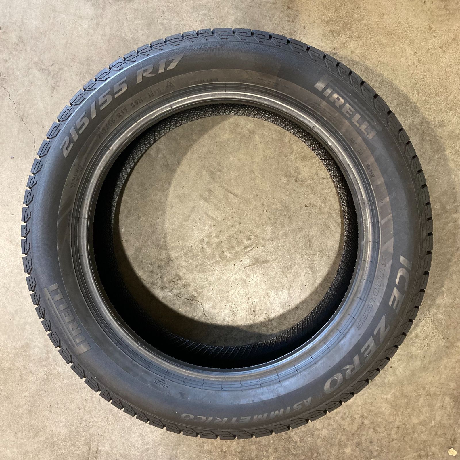 サ]新品 ピレリ アイスゼロアシンメトリコ 215/55R17 スタッドレスタイヤ 4本セット 2022年 215/55/17 215-55-17  215 55 17 S031411-1 - メルカリ