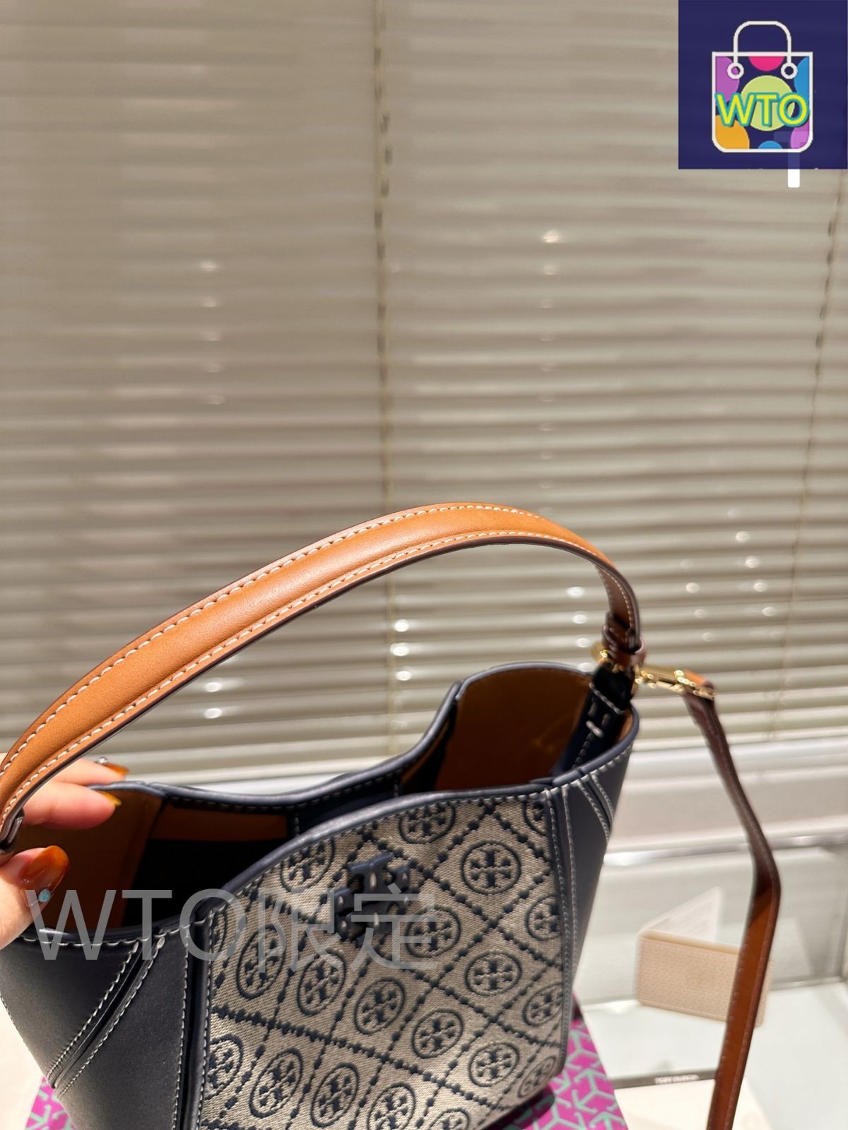今日特価】Tory Burch トリー・バーチ バケットバッグ シリーズ