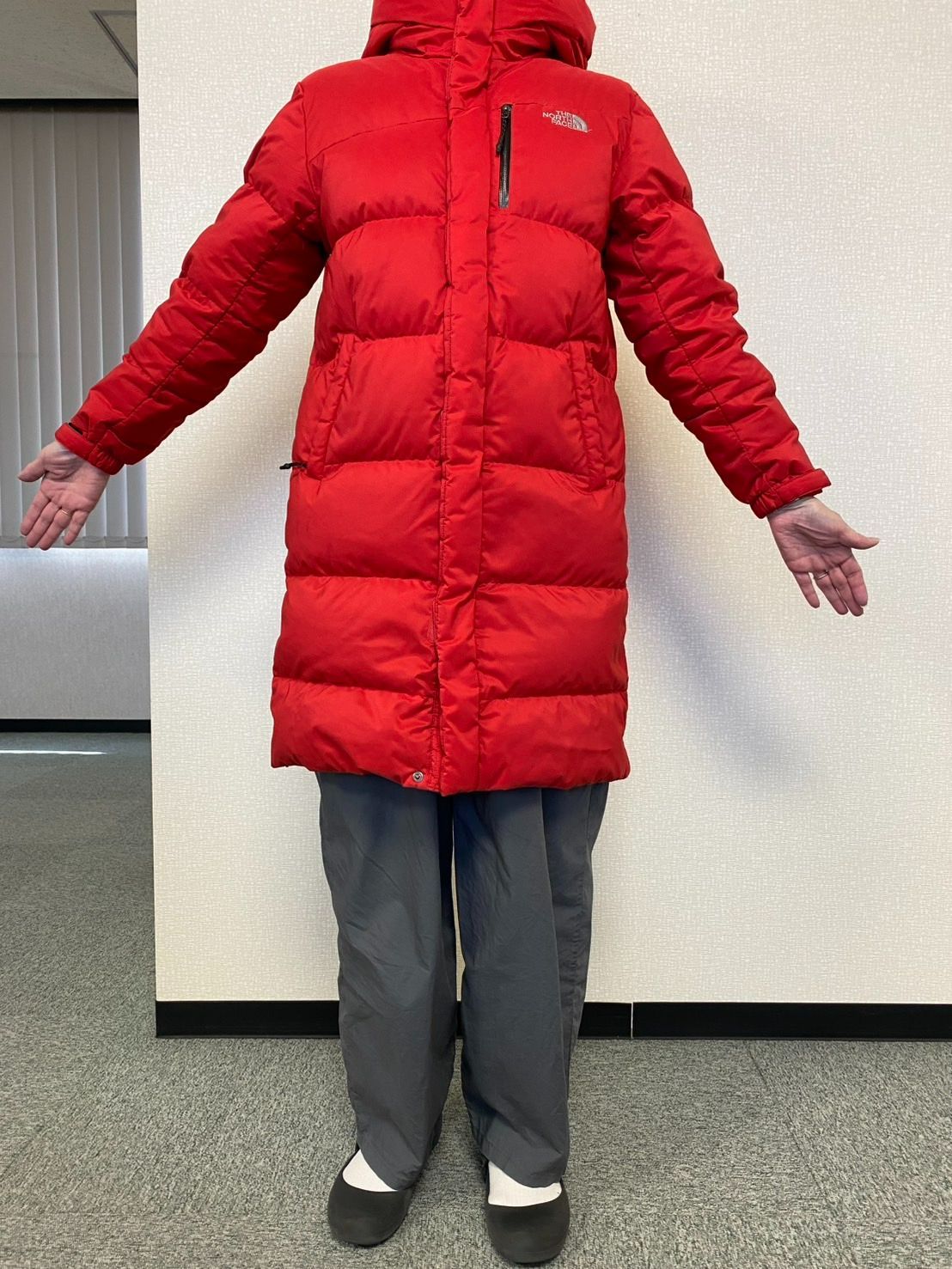 THE NORTH 小売 FACE ダウンジャケットロング 赤 キッズ150 130 THE