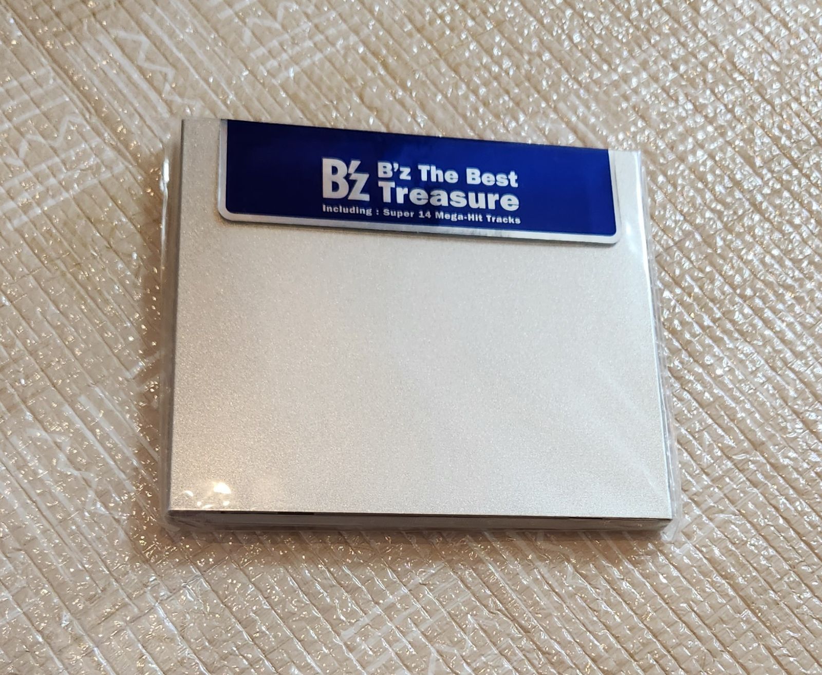 B'z the best treasure 新品 ⚡ - メルカリ