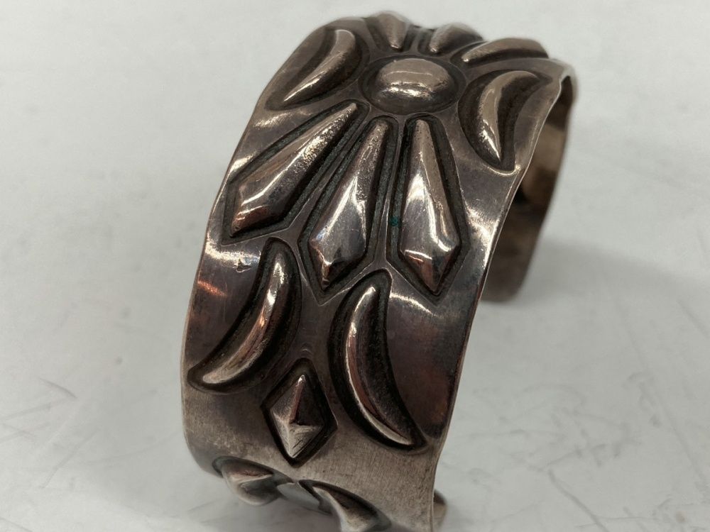 エマーソンビル　バングル 163mm エマーソンビル スタンプワーク バングル｜マライカ公式通販