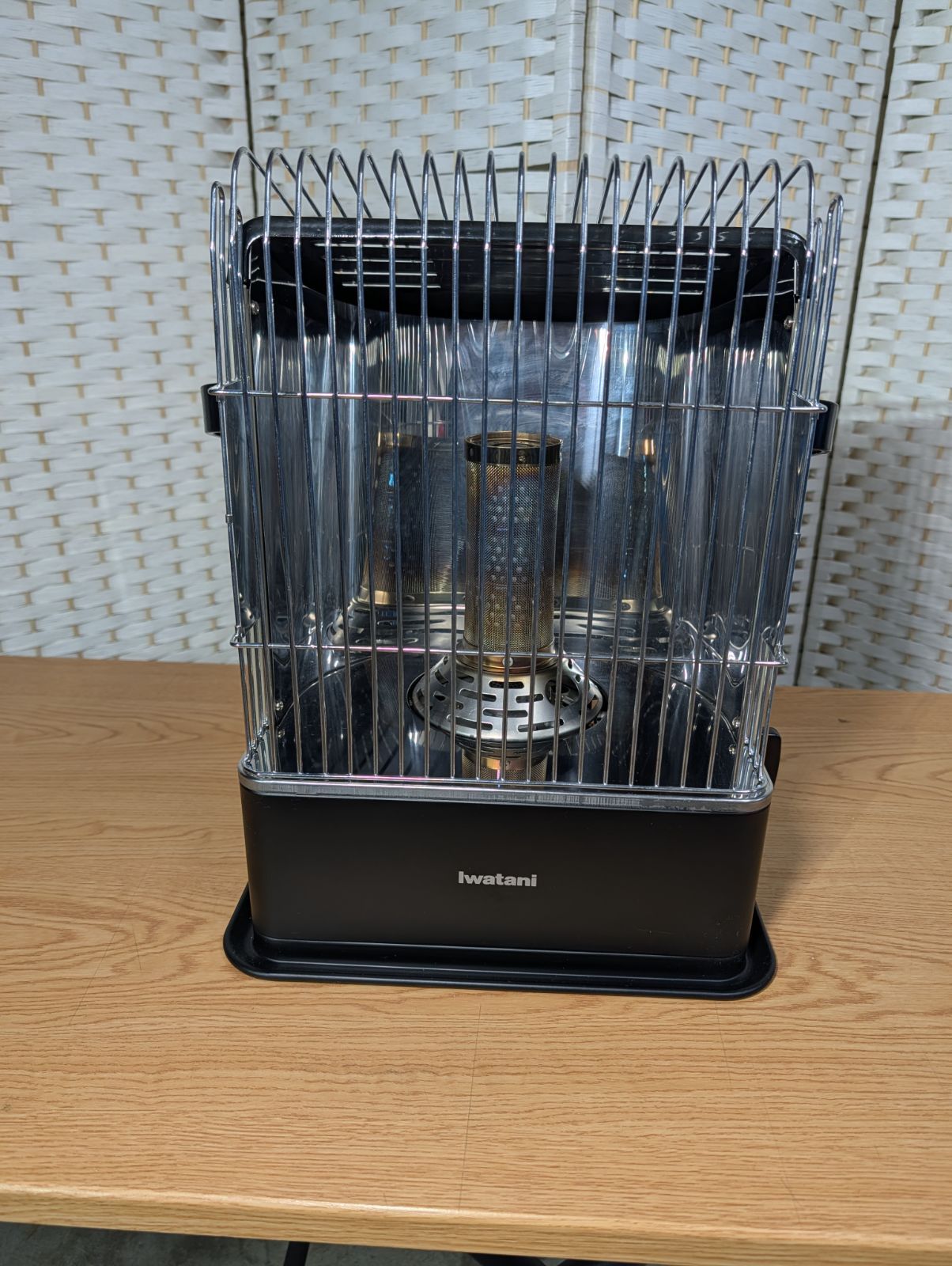 イワタニ カセットガスストーブ デカ暖 ハイパワータイプ CB-CGS-HPR