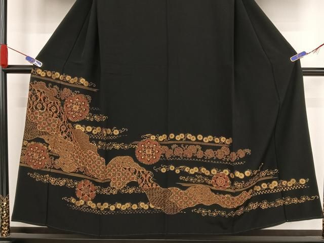 平和屋着物○豪華黒留袖 友禅 草花文 正絹 逸品 DAAV3243du