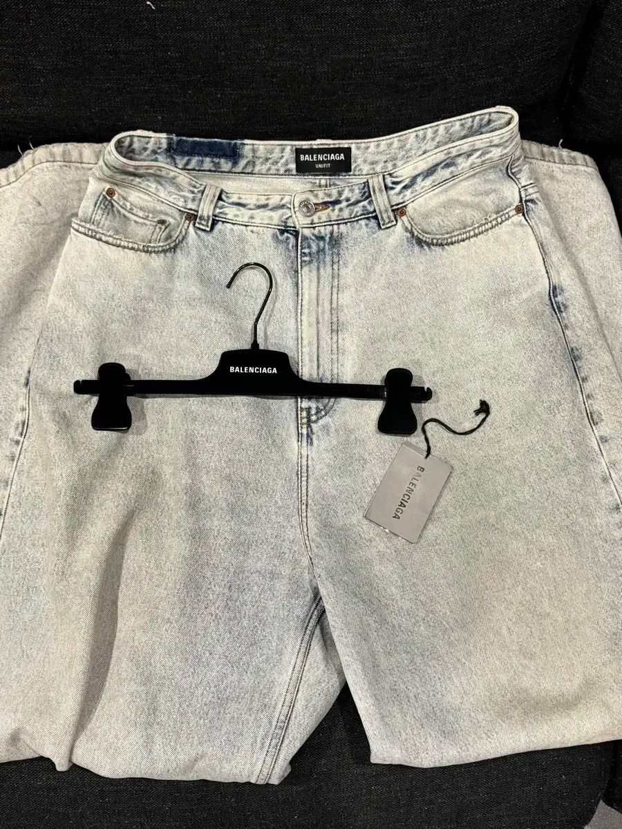 M BALENCIAGA バレンシアガ プルアップジーンズ ライトブルーデニム