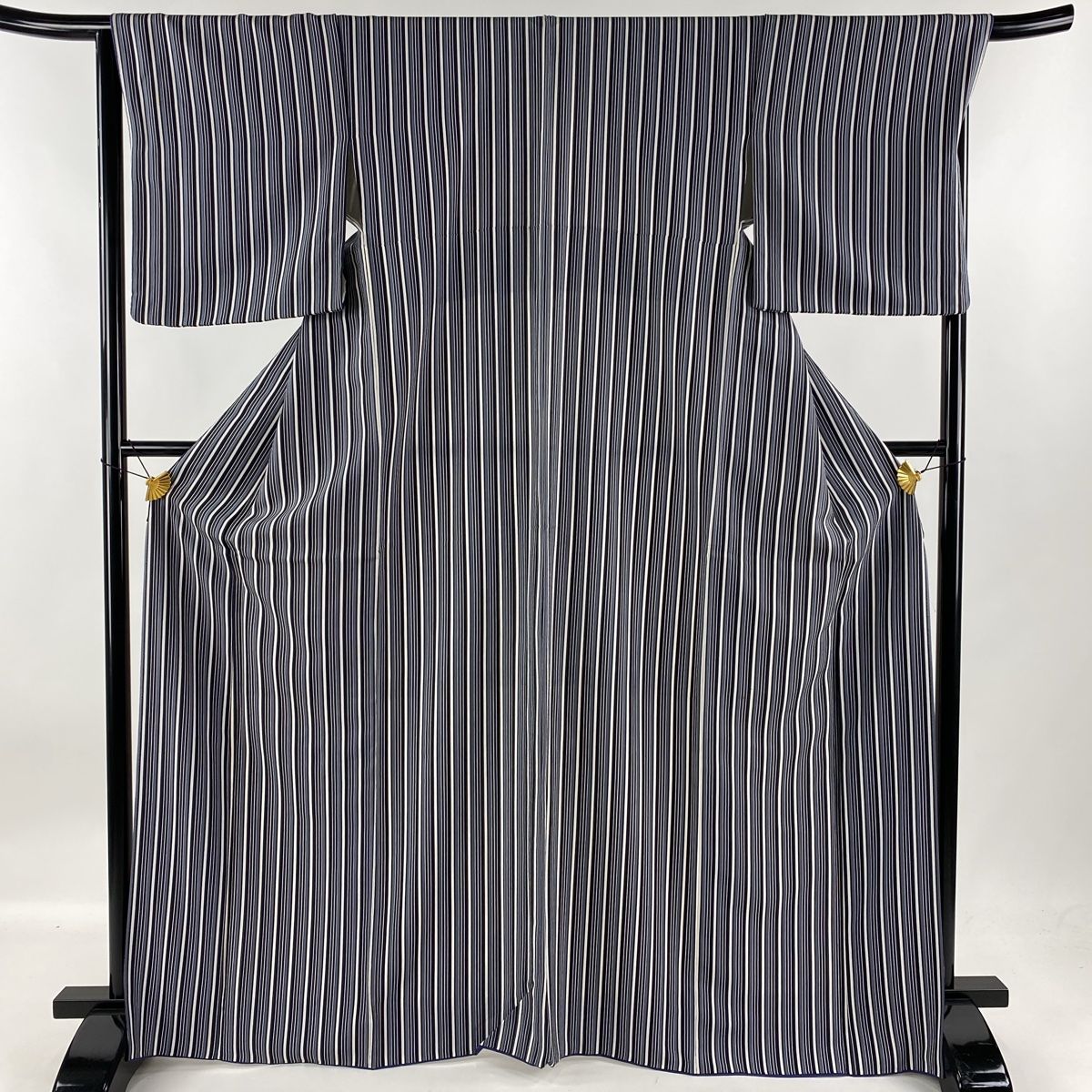 文5 美品 小紋 身丈176cm 裄丈70cm 未仕立て 仮絵羽 縦縞 灰白 正絹 美品