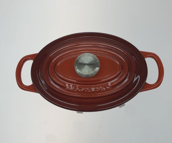 値下げしました。LE CREUSET シグニチャーココットオーバル17センチ lecreuset-japon_lc12328