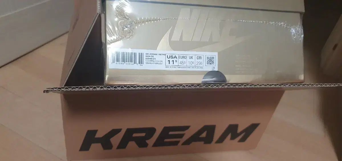 NIKE ナイキ ジョーダン 1 ハイ ー 黒 アン ゴールド 295 サイズ