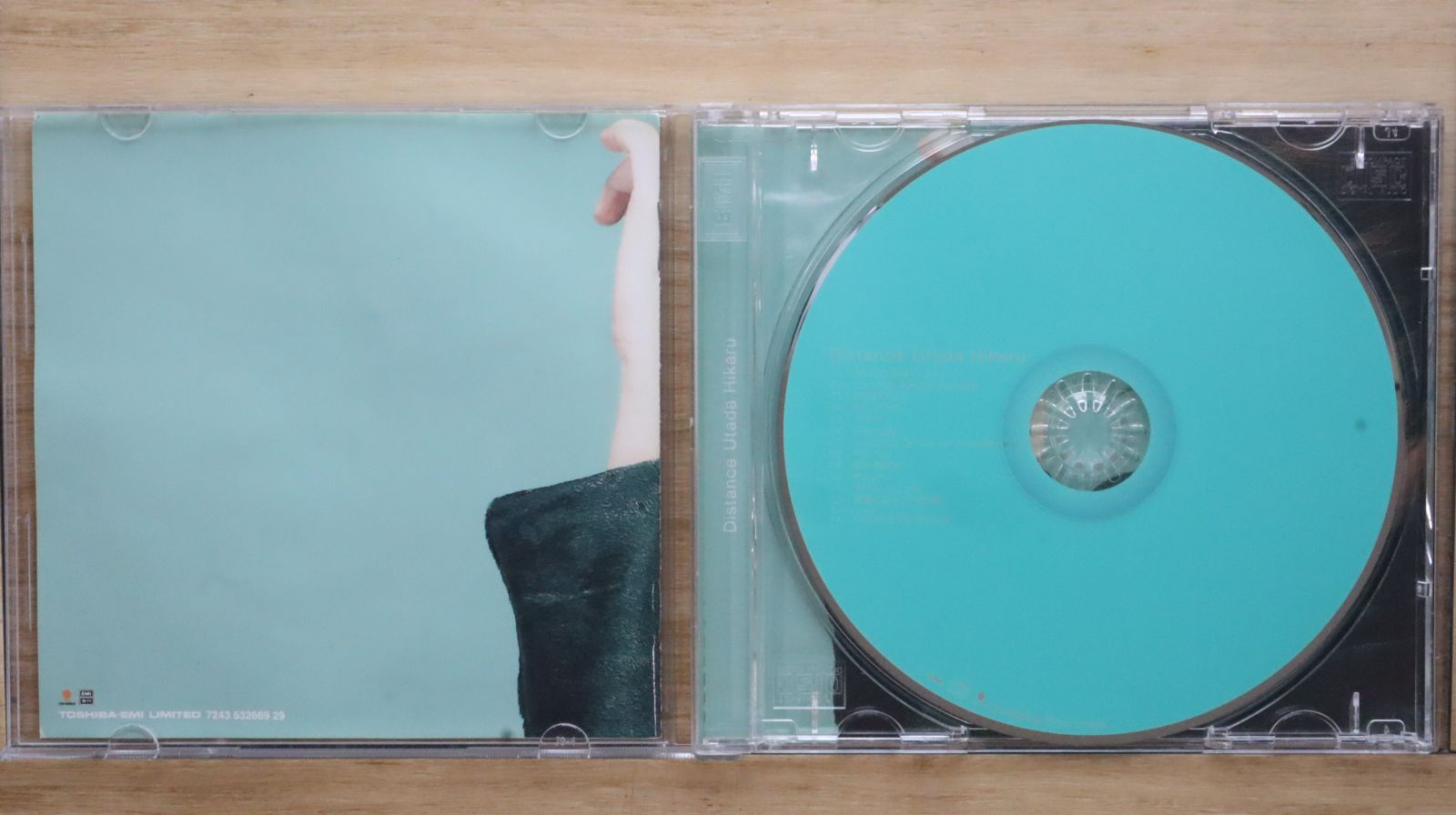 中古CD☆宇多田ヒカル/Hikaru Utada□ Distance （台湾盤