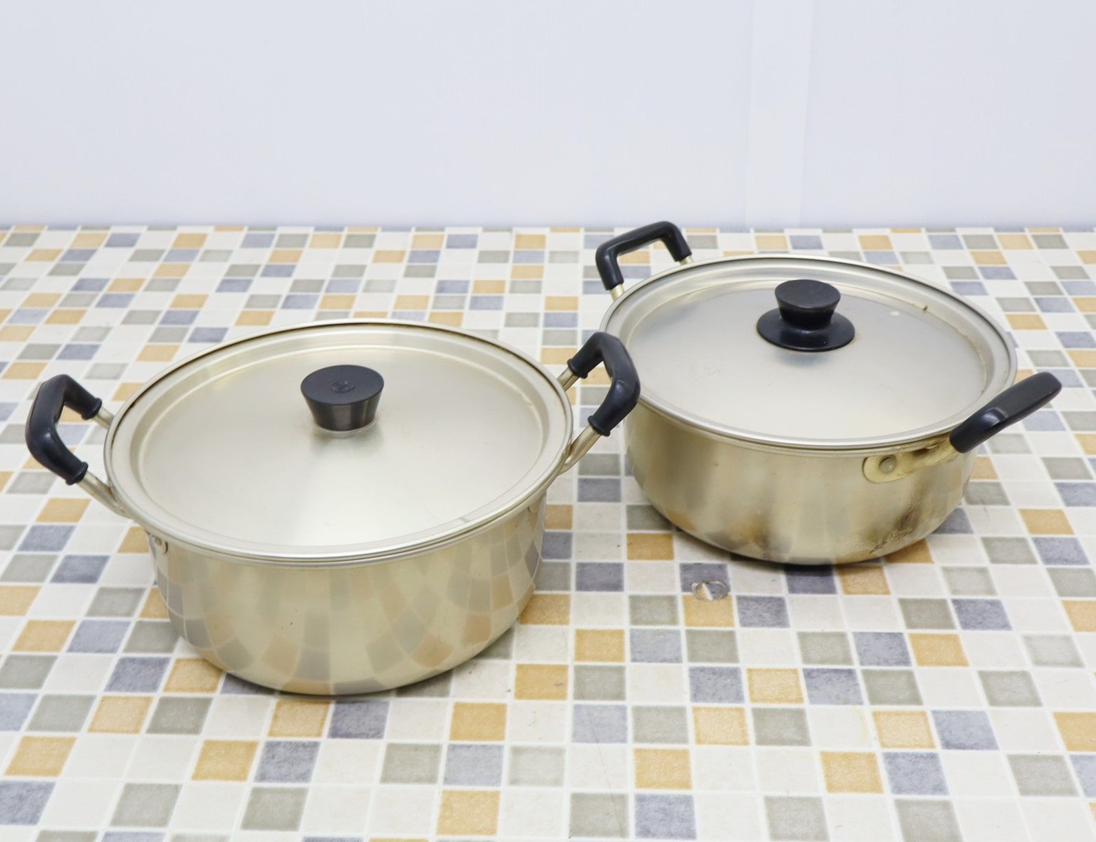 中古｜アルミ 両手鍋 22cm 2個まとめ｜ツルマル 中尾  家庭用 鍋 なべ｜ USED 料理 キッチンO4251