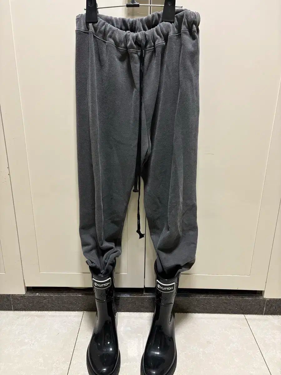 ナンバープロジェクト トレーニングパンツ