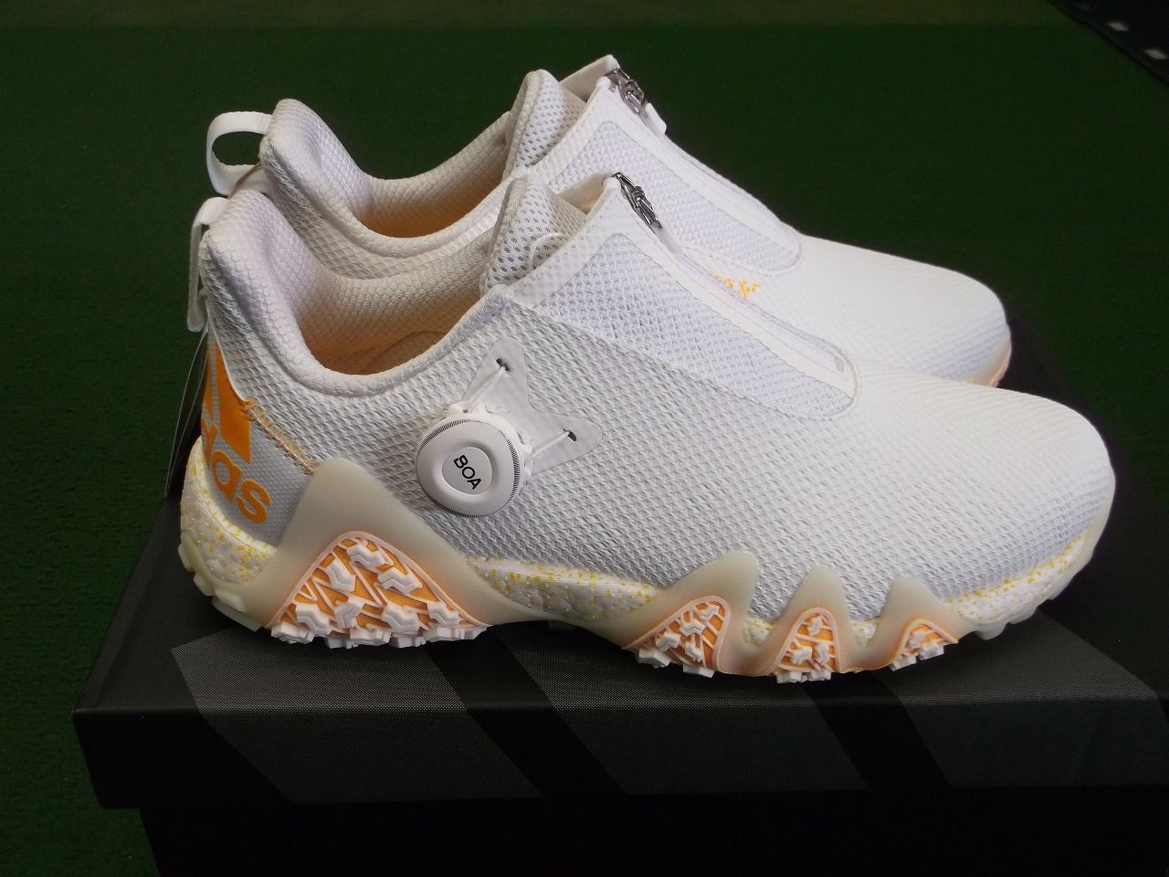 adidas コードカオスBOA ゴルフシューズ ホワイト/レッド 26.5