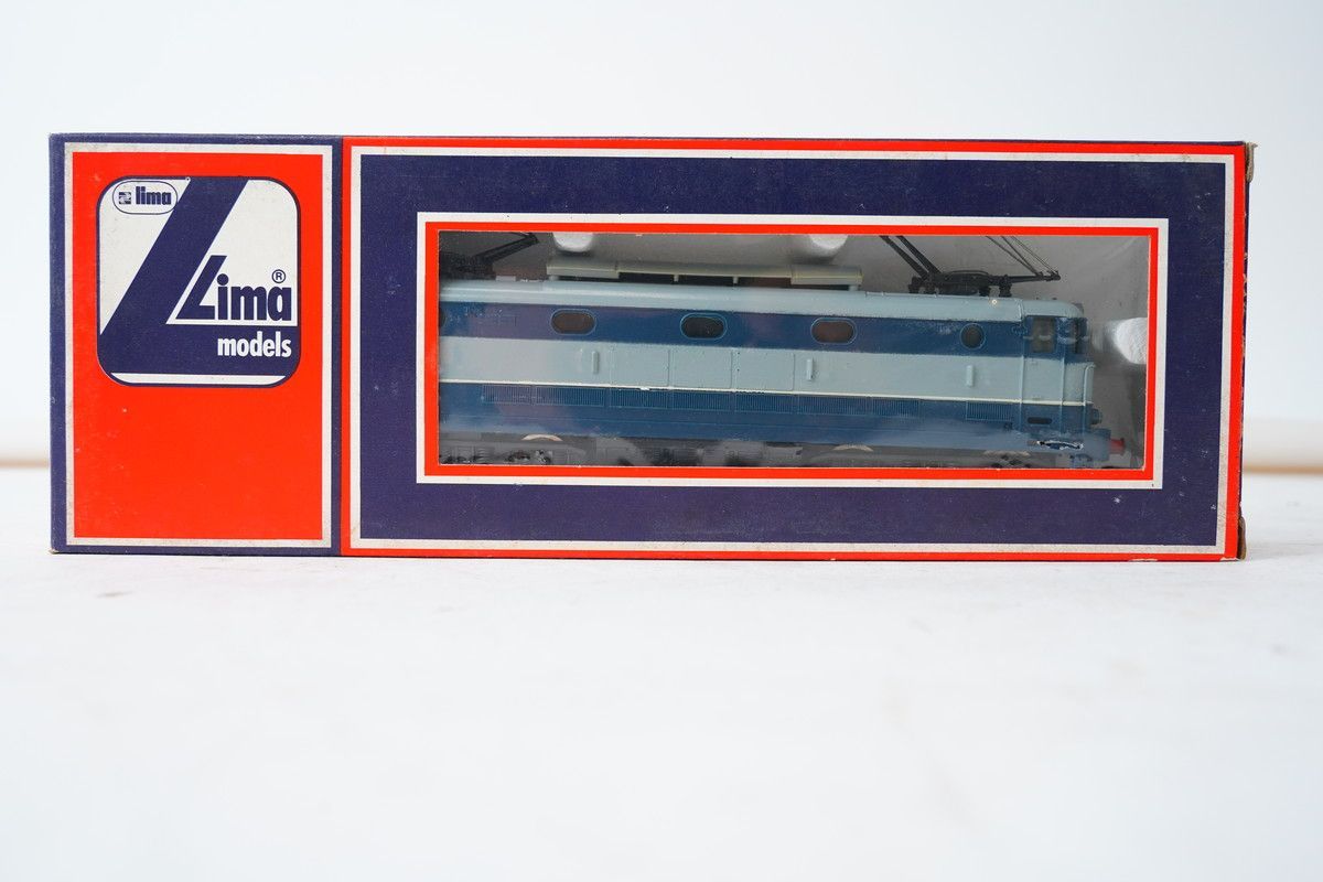 8.136 △ Lima models HOゲージ 機関車 スイス鉄道 - メルカリ
