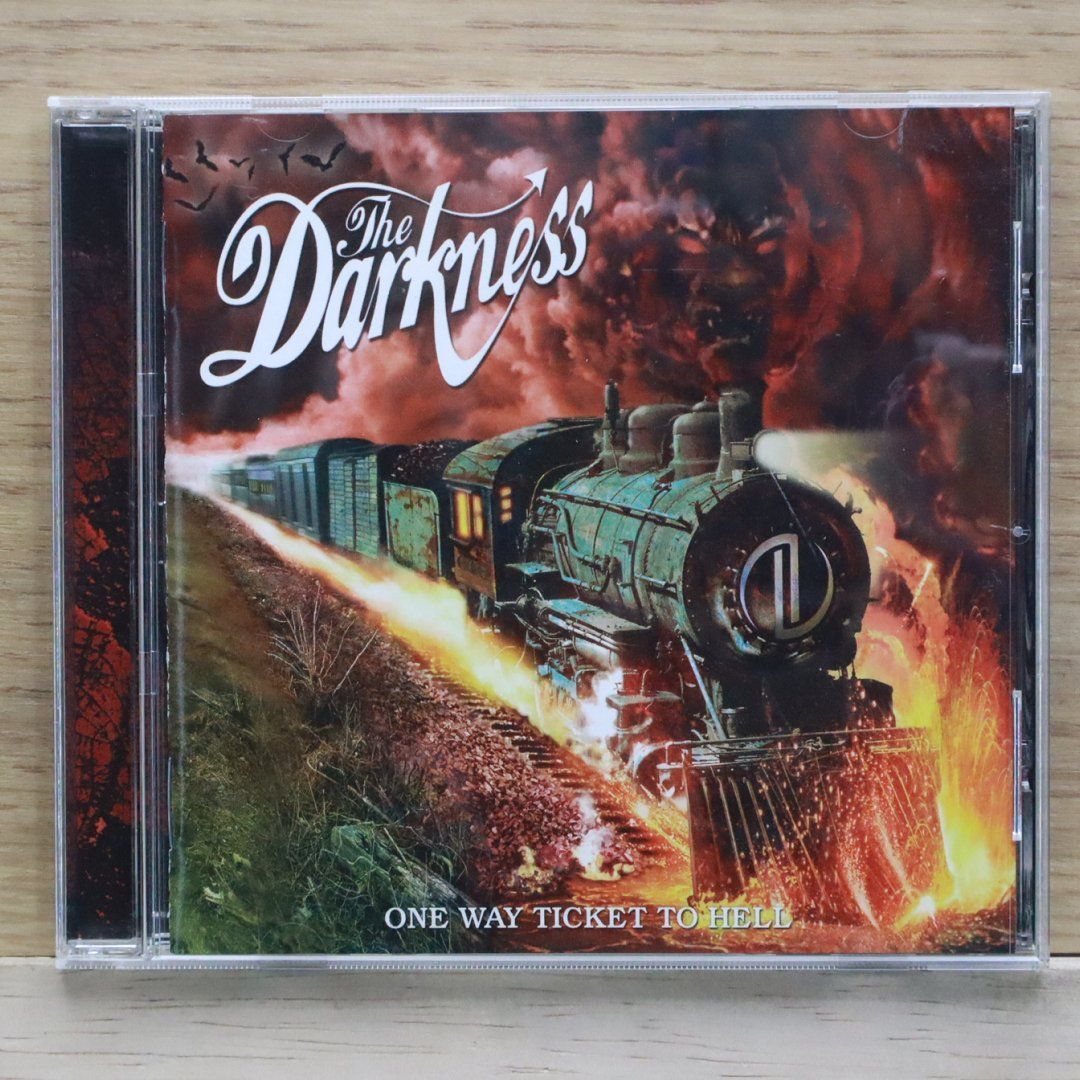 The Darkness のサイン入りCD The Darkness のサイン入りCD The Darkness のサイン入りCD The