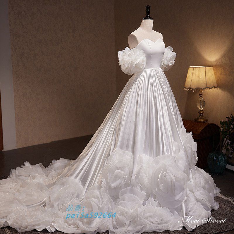 ウェディングドレス