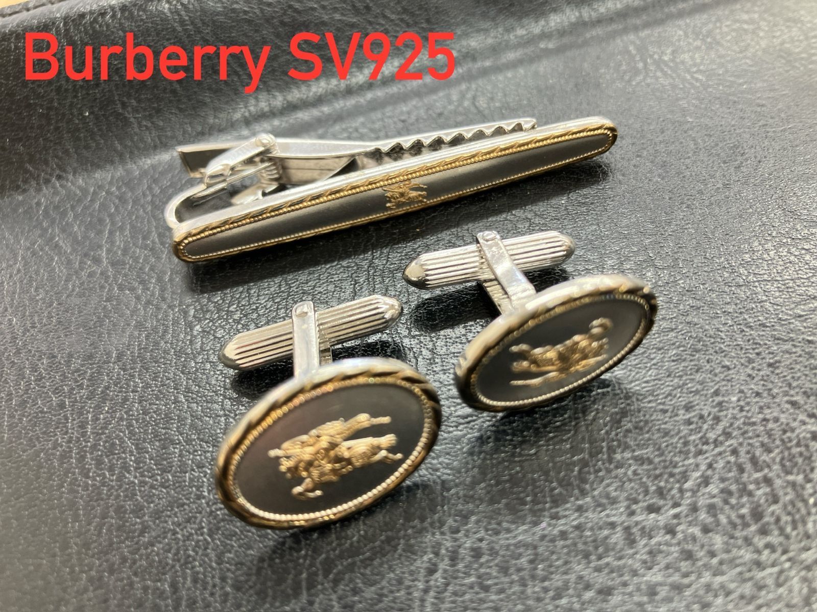 極美品✨箱付き✨バーバリー ネクタイピン カフスボタンセット シルバー BURBERRY ネクタイピン・カフスセット シルバー バーバリー ネクタイ